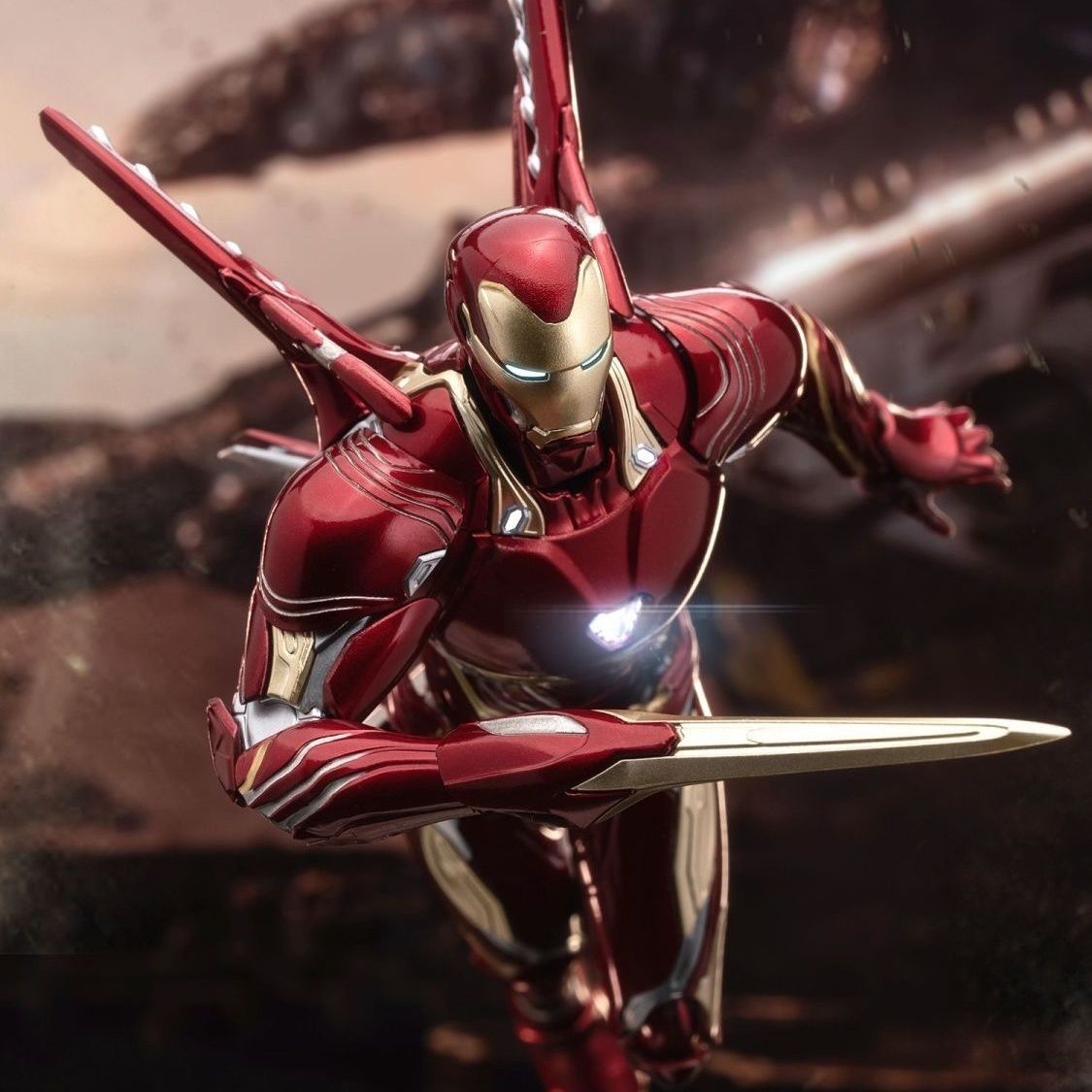 In Stock Iron Man Figure Mk85  - огляд і ціна Model Kit Iron Man Mark 50