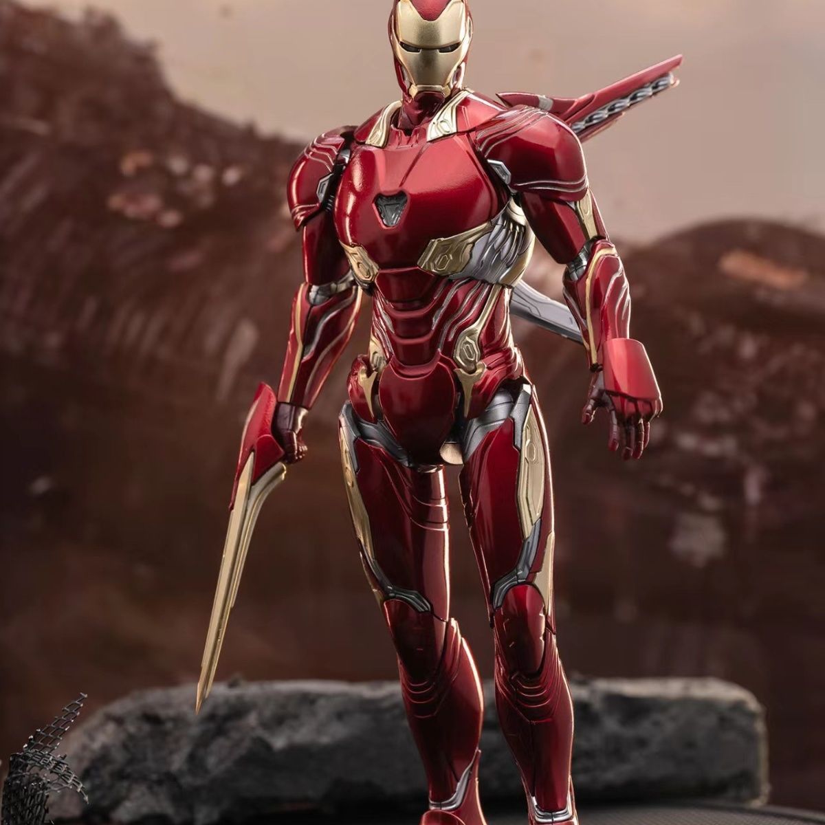 In Stock Iron Man Figure Mk85  - огляд і ціна Model Kit Iron Man Mark 50