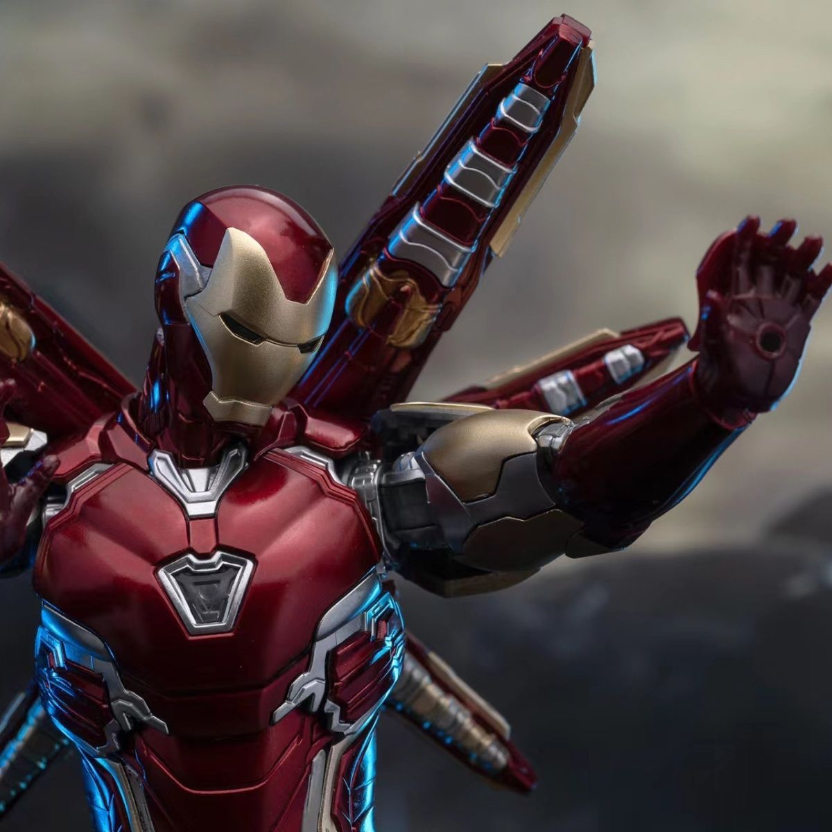 In Stock Iron Man Figure Mk85  - огляд і ціна Model Kit Iron Man Mark 50