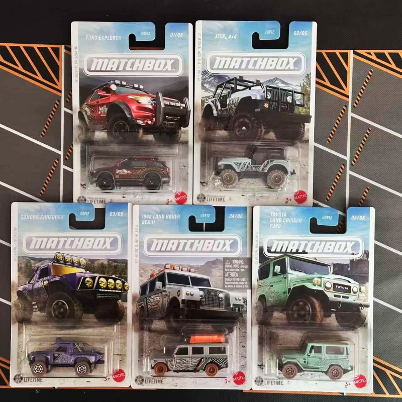 MATCHBOX Diecast Car 1:64 Off- - огляд і ціна Model Kit Land Rover