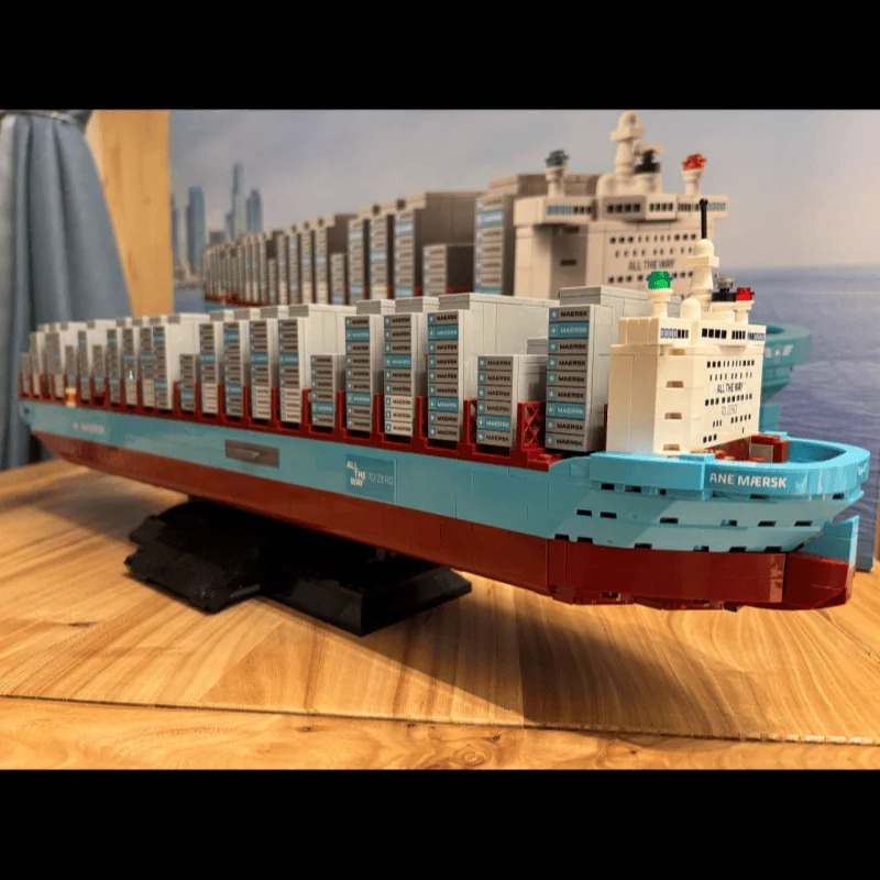 New 2026 Dual-Fuel Container V - огляд і ціна Model Kit Instructions