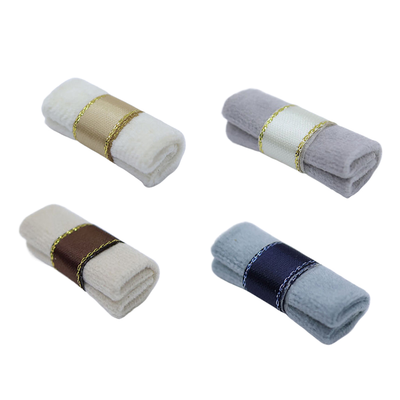 5Pcs 1/12 Dollhouse Mini Quilt - огляд і ціна Model Kit House